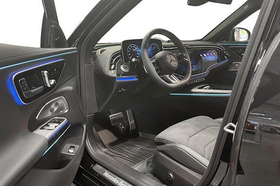 Mercedes-Benz E300 de 13 of 22