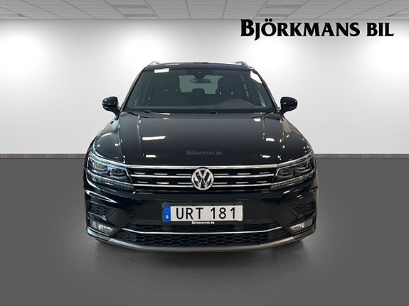 Volkswagen Tiguan 2 of 14