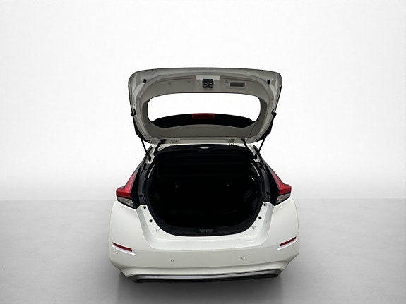 Nissan Leaf 29 of 30