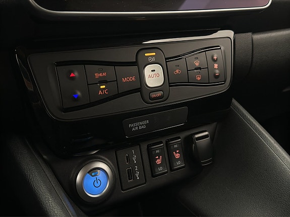 Nissan Leaf 24 of 30