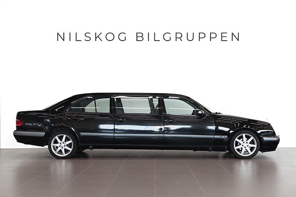 Mercedes-Benz E240 3 of 5