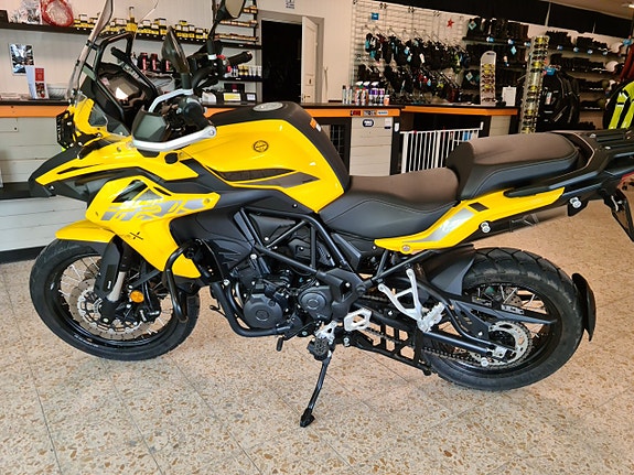 Benelli TRK 502 X 2 of 5