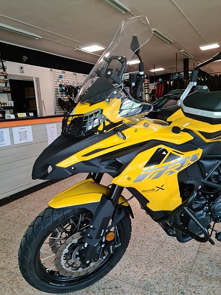 Benelli TRK 502 X 3 of 5