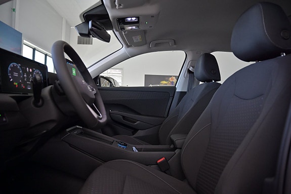 Volkswagen T-Roc 20 of 25