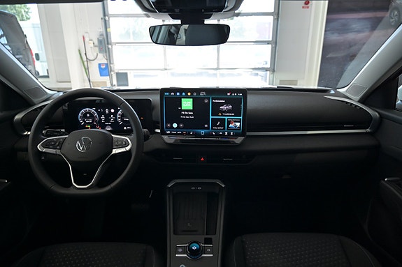 Volkswagen T-Roc 12 of 25