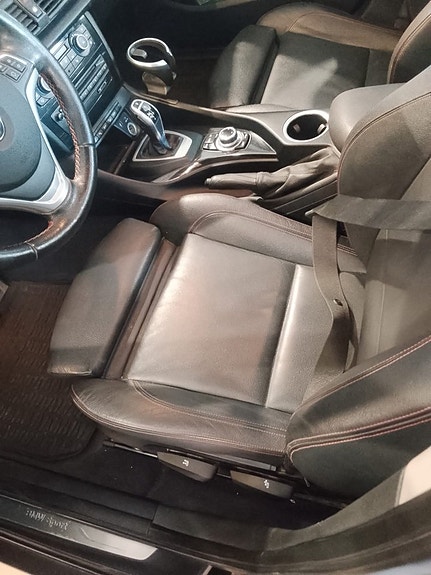 BMW X1 9 of 15
