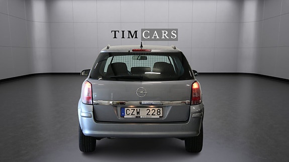 Opel Astra 3 of 5