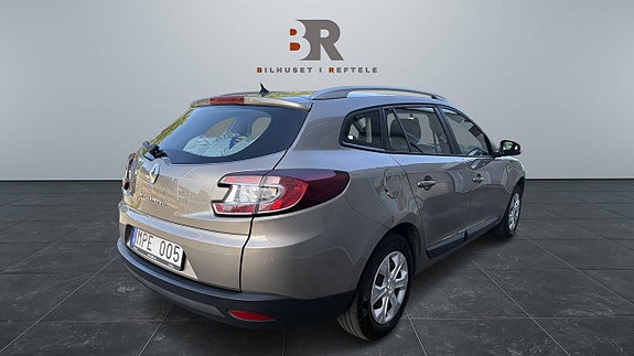Renault Megane 12 of 15