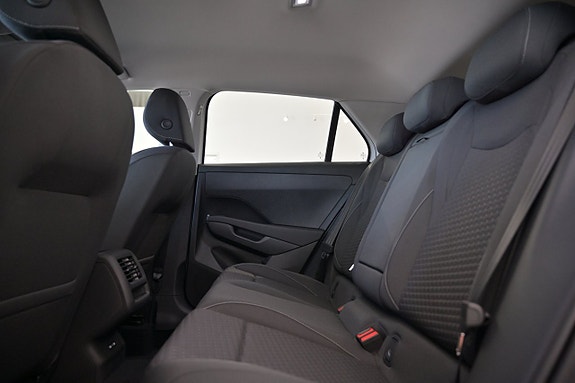 Volkswagen T-Roc 24 of 25