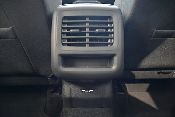 Volkswagen T-Roc 23 of 25