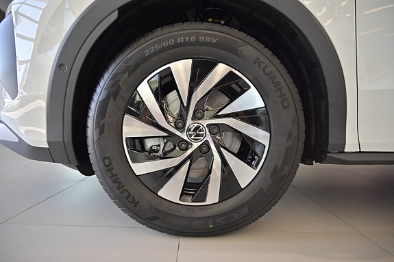 Volkswagen T-Roc 11 of 25