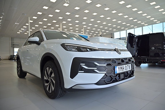 Volkswagen T-Roc 4 of 25