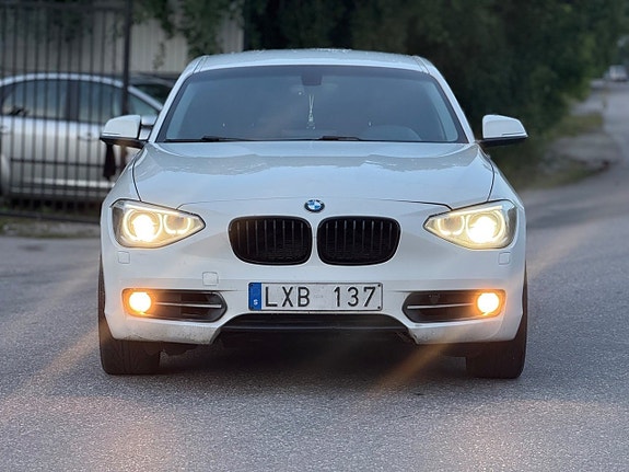 BMW 120d 3 of 23
