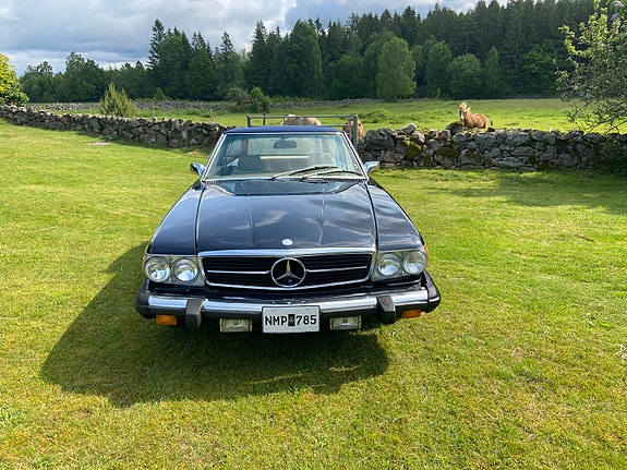 Mercedes-Benz 450 SL 8 of 8
