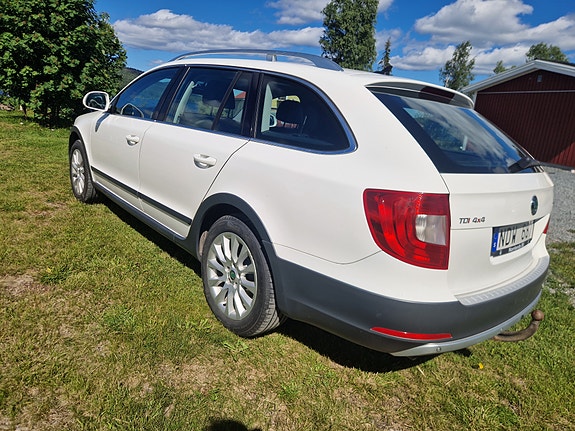 Skoda Superb 4 of 5
