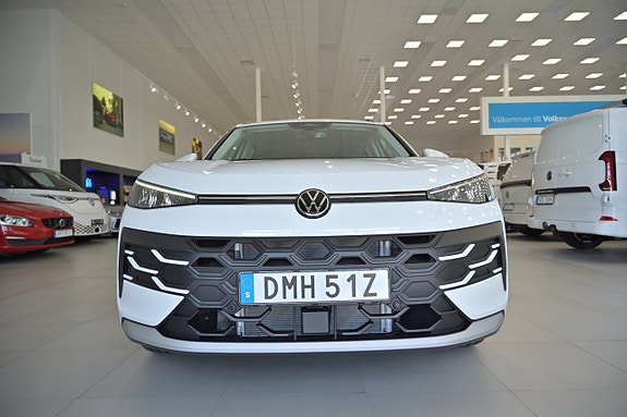 Volkswagen T-Roc 3 of 25