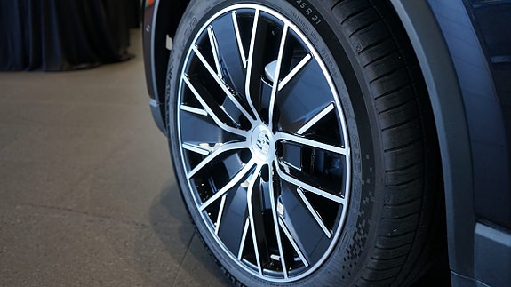 Porsche Macan 4 4 of 5