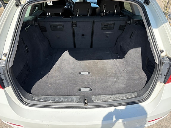 BMW 328i 9 of 10
