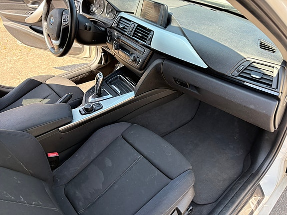BMW 328i 10 of 10