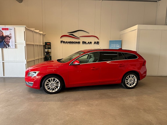Volvo V60 3 of 5