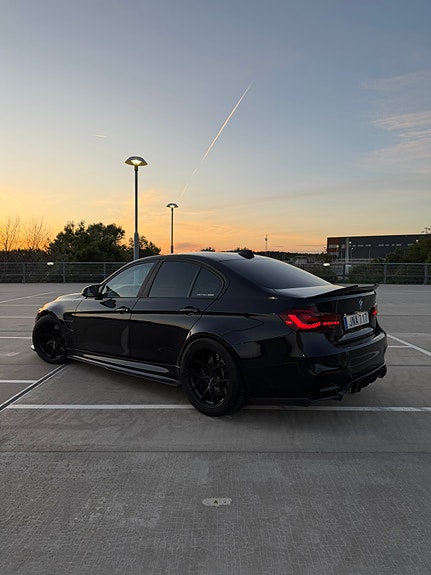 BMW M3 3 of 5