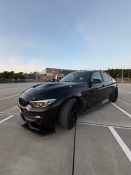 BMW M3 2 of 5