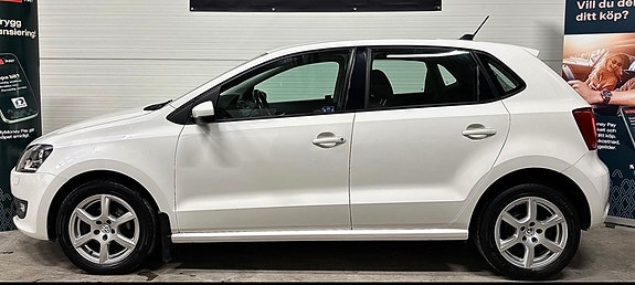 Volkswagen Polo 2 of 5