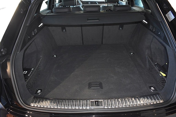 Audi Q8 e-tron 6 of 8