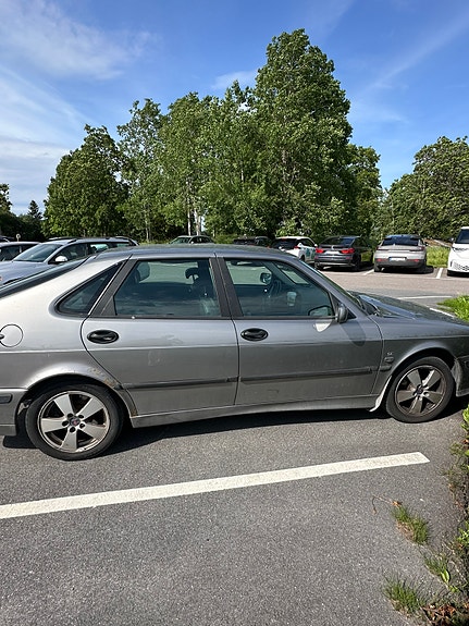 Saab 9-3 4 of 5