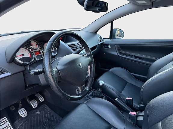 Peugeot 207 CC 8 of 13