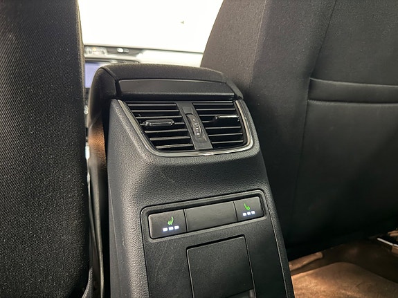 Skoda Octavia 14 of 17