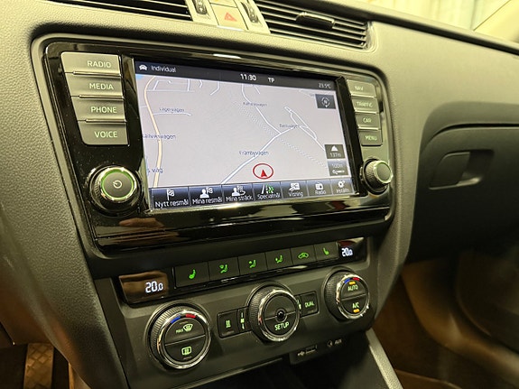 Skoda Octavia 10 of 17