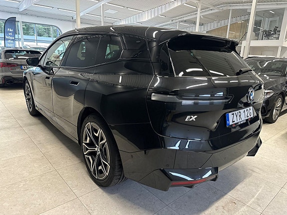 BMW iX 5 of 5