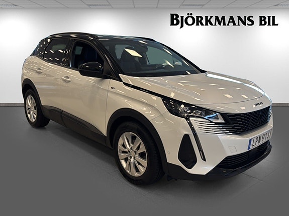 Peugeot 3008 3 of 5