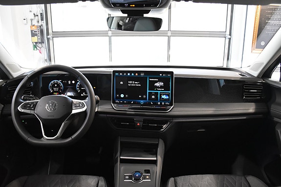 Volkswagen Tiguan 8 of 14