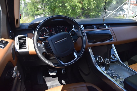 Land Rover Range Rover Sport 7 of 23