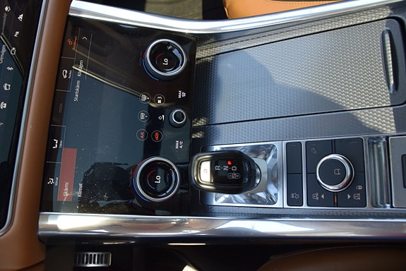 Land Rover Range Rover Sport 14 of 23