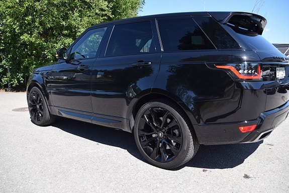 Land Rover Range Rover Sport 6 of 23
