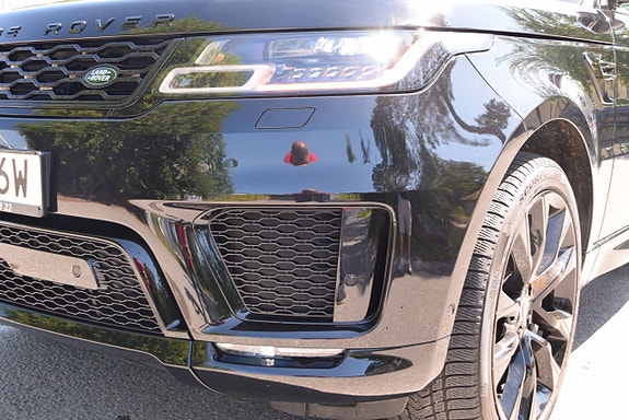 Land Rover Range Rover Sport 21 of 23
