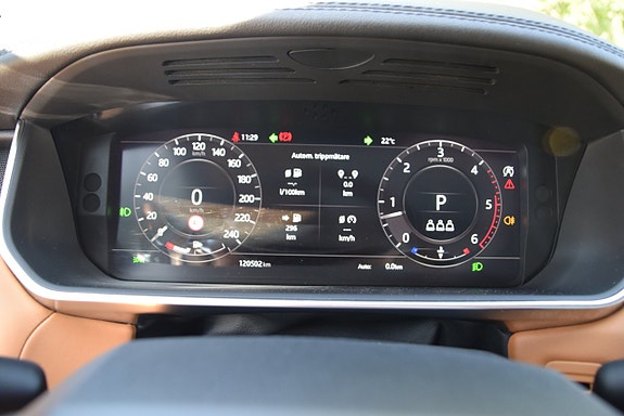 Land Rover Range Rover Sport 15 of 23