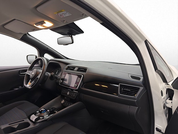 Nissan Leaf 15 of 30