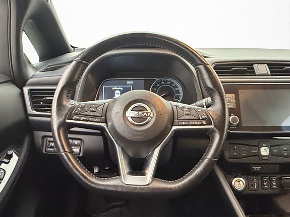 Nissan Leaf 15 of 30