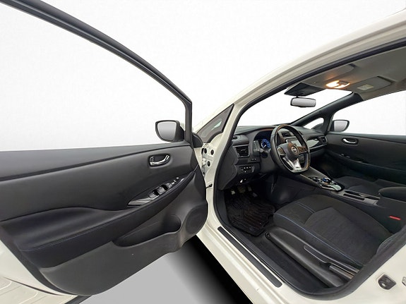 Nissan Leaf 12 of 30