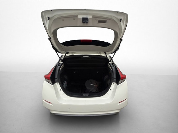 Nissan Leaf 30 of 30
