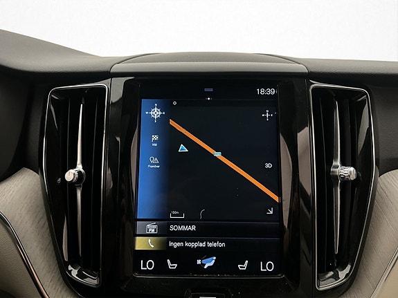 Volvo XC60 22 of 30