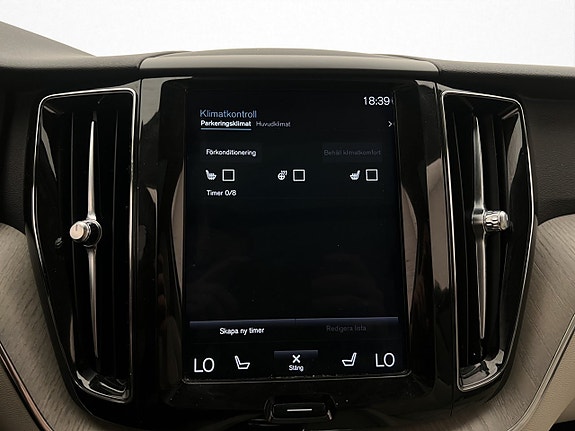 Volvo XC60 26 of 30