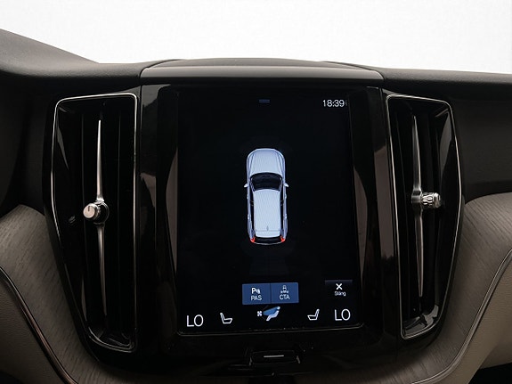 Volvo XC60 21 of 30
