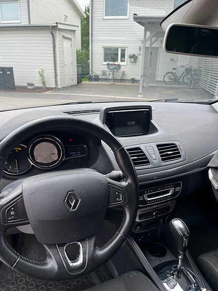 Renault Megane III 4 of 5