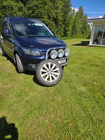Volkswagen Caddy 2 of 3
