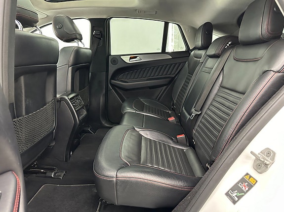 Mercedes-Benz GLE350 d 9 of 23